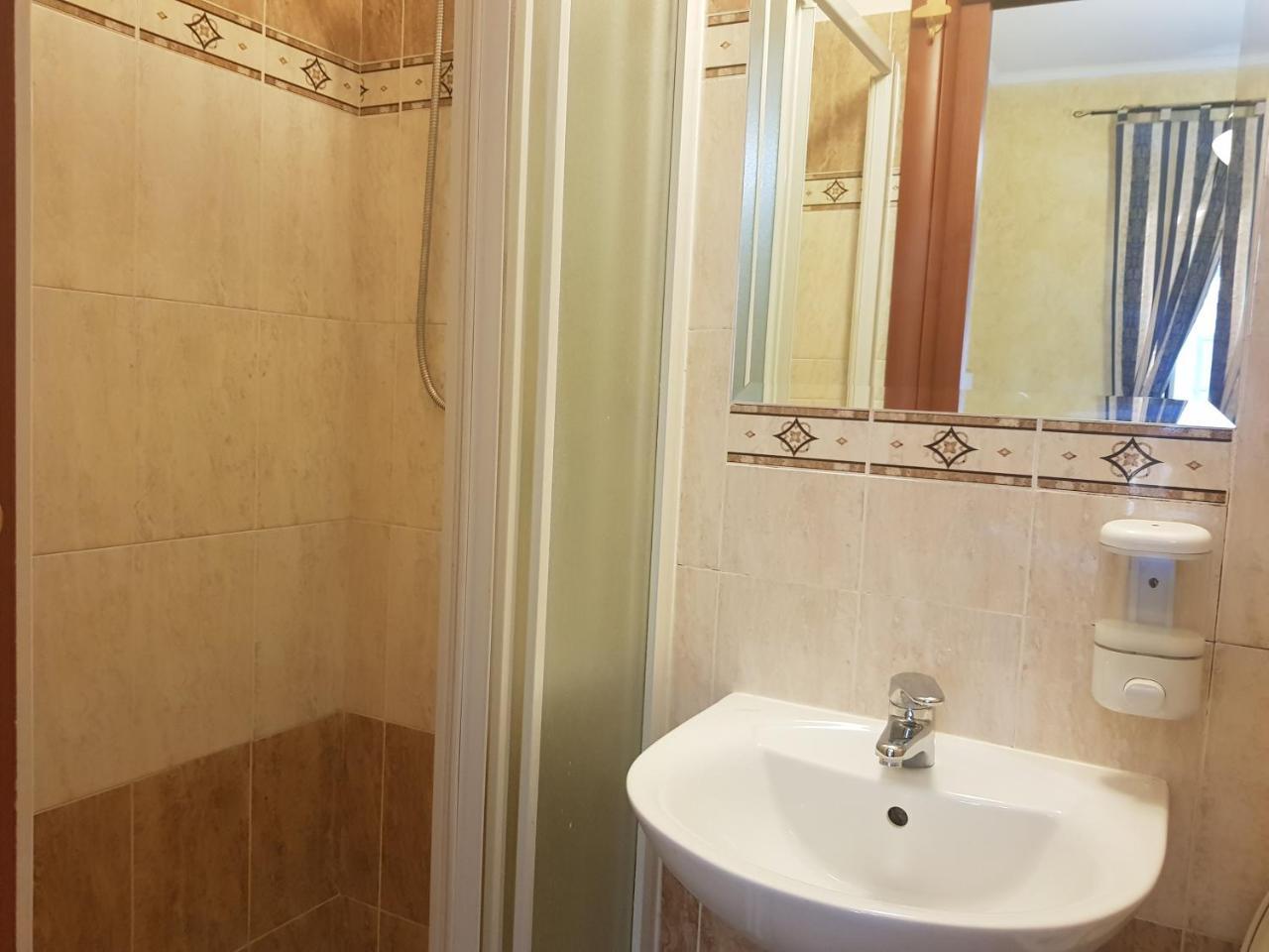 Rainbow Guest House Рим Экстерьер фото